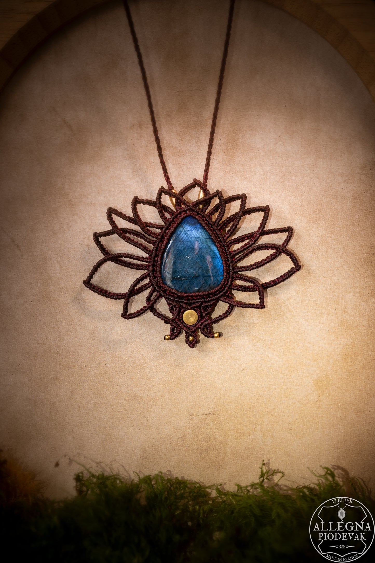 "Myrtille" Collier micro macramé et Labradorite