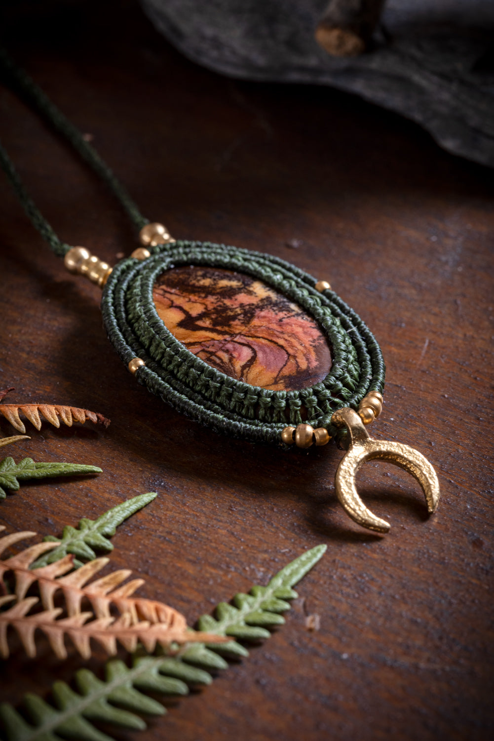 Octubris - Collier micro macramé Jaspe de l'outback