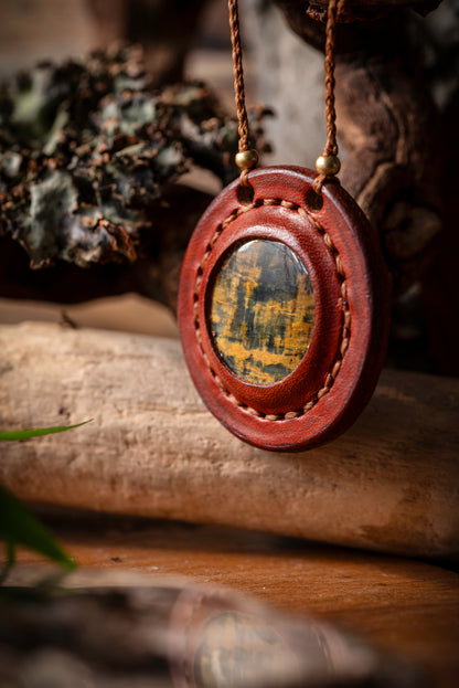 Abby - Collier cuir de vachette et Nellite