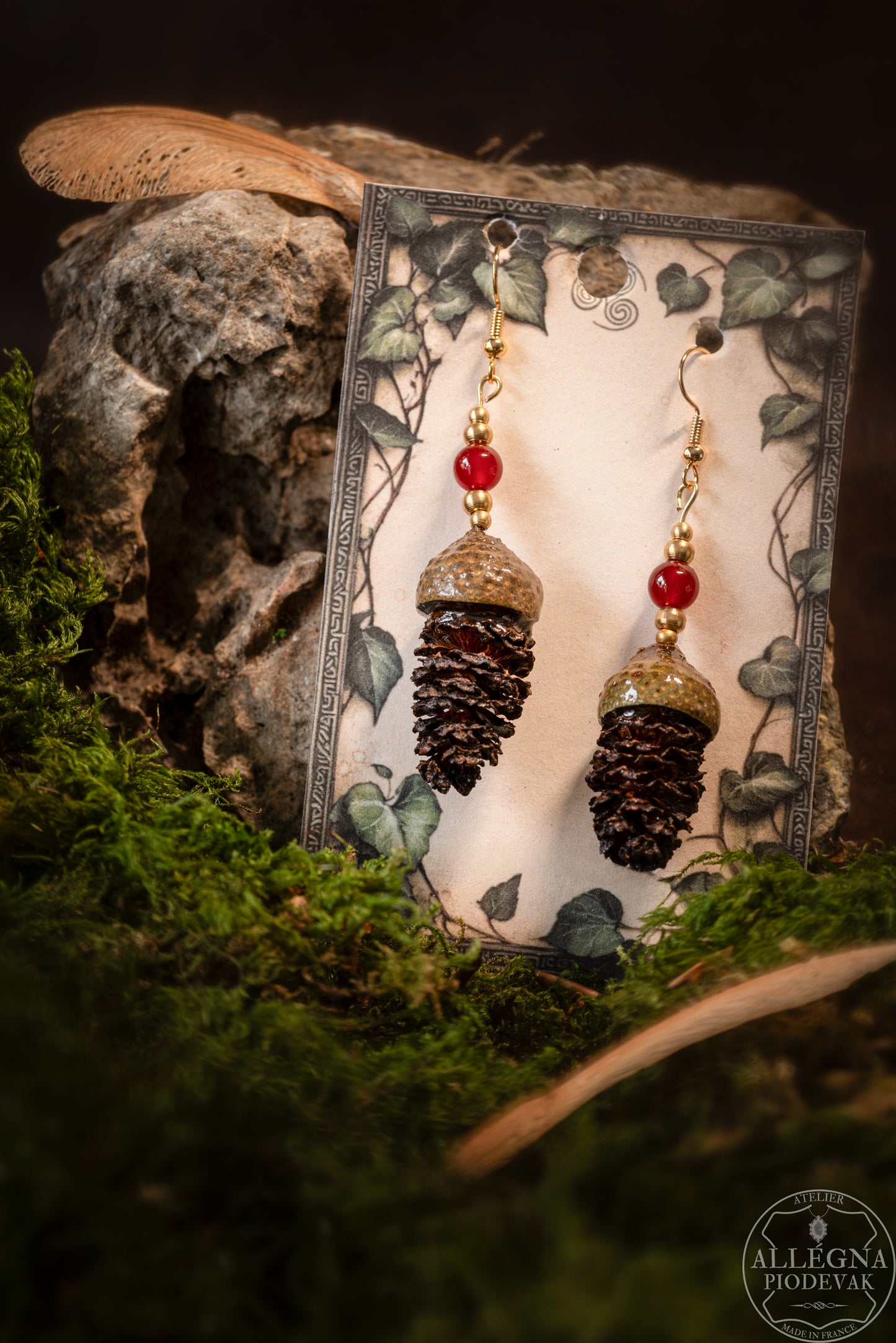 Aulnea Boucles d'oreilles cupules et fruits d'aulne