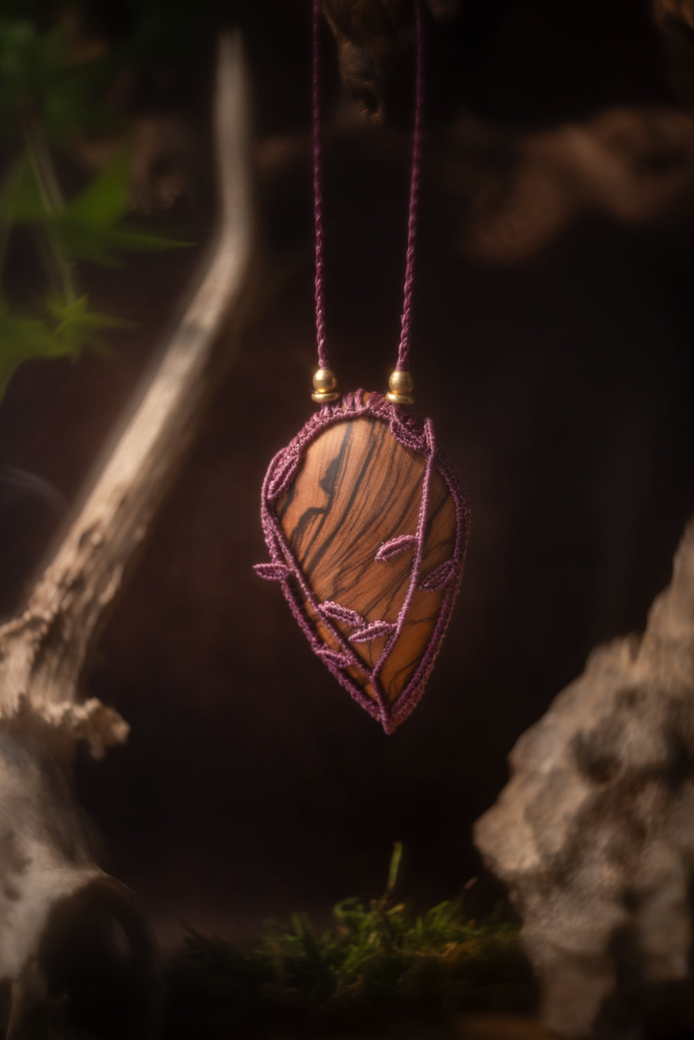 Auriel - Collier micro macramé avec Bois d'Olivier Allégna Piodevak