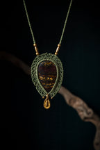 Aziliz - Collier micro macramé œil de fer Allégna Piodevak