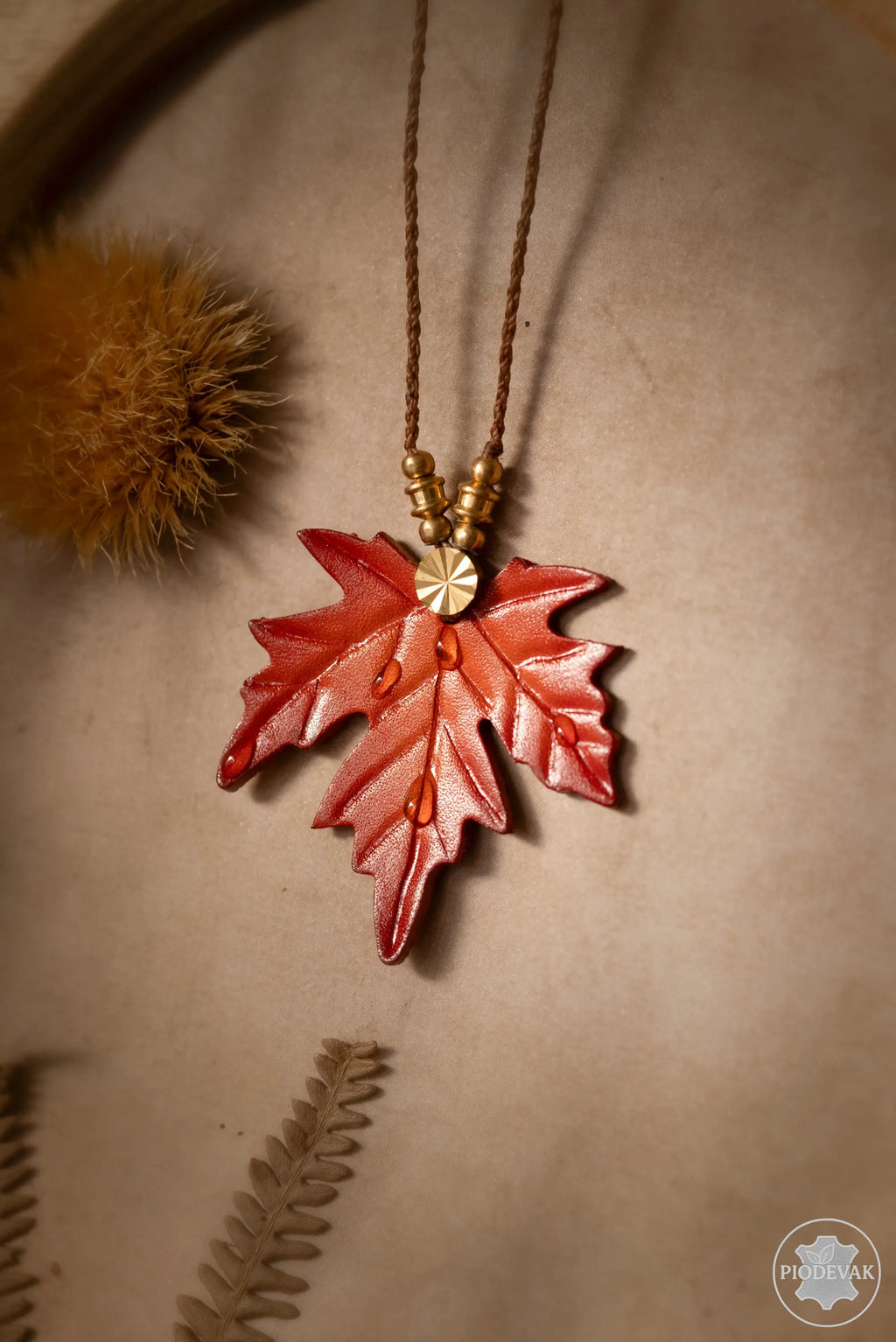 Canopé d'automne - collier en cuir tannage végétal Piodevak