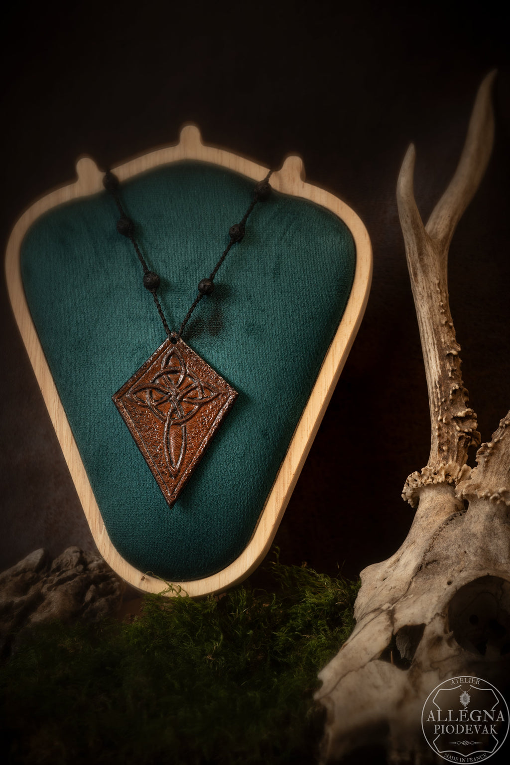 Celtros - Collier cuir de vachette croix celtique Piodevak