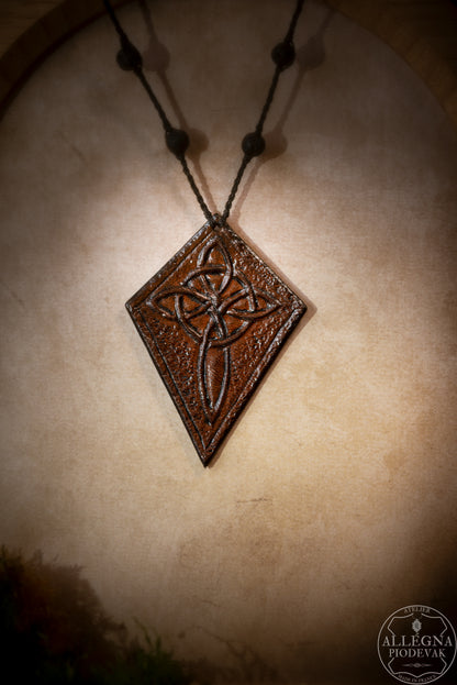 "Celtros" Collier cuir de vachette croix celtique