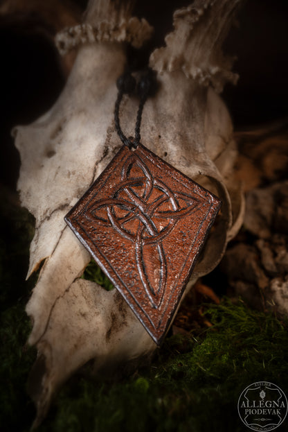 "Celtros" Collier cuir de vachette croix celtique