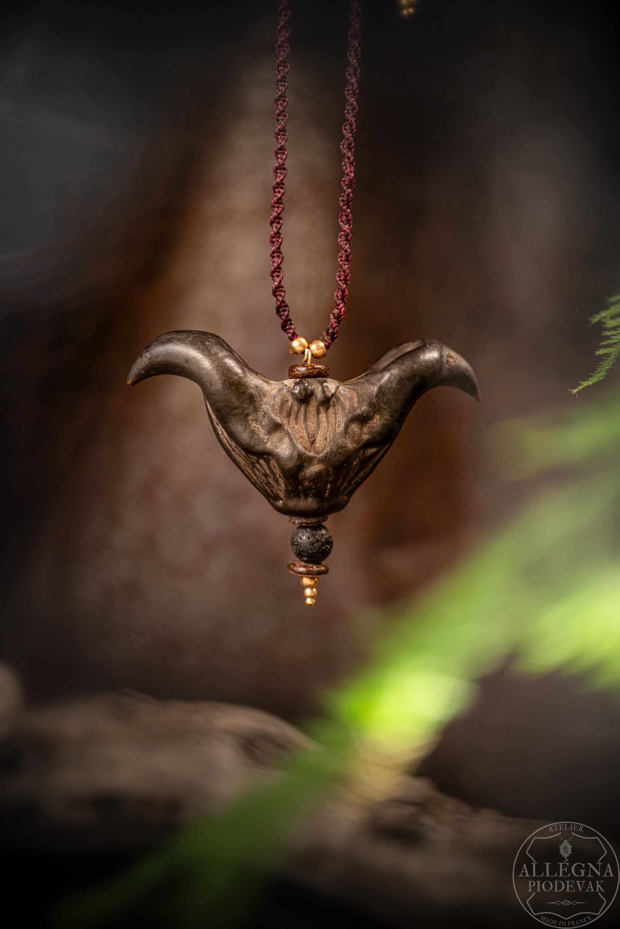 Devilpod - Collier avec cosse du diable