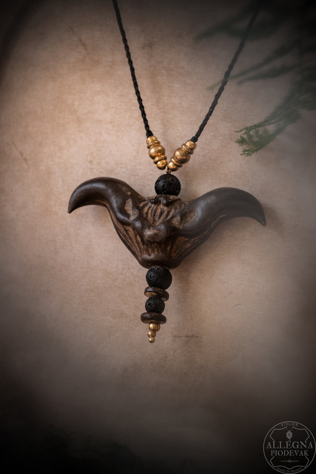 Devilpod - Collier avec cosse du diable
