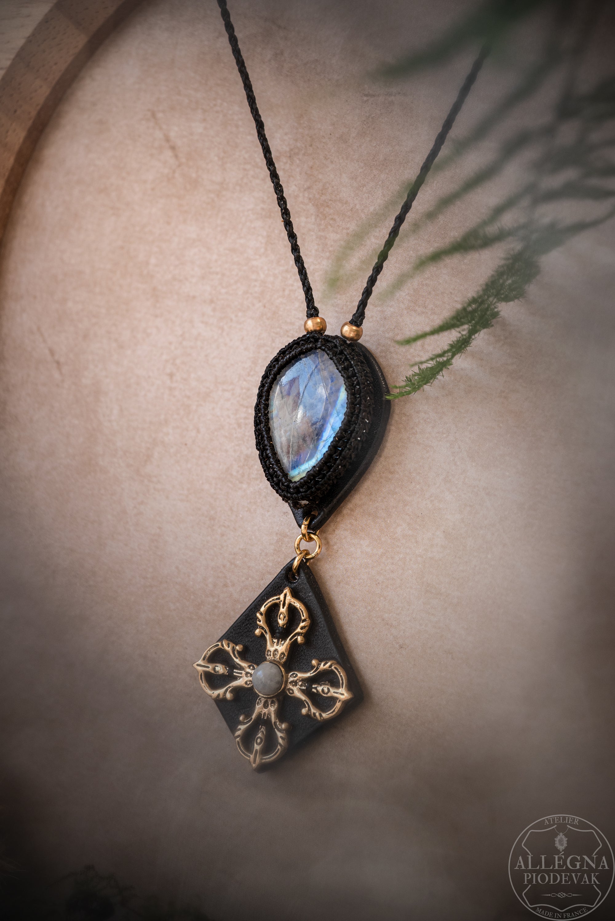 Draklore - Collier péristérite et cuir