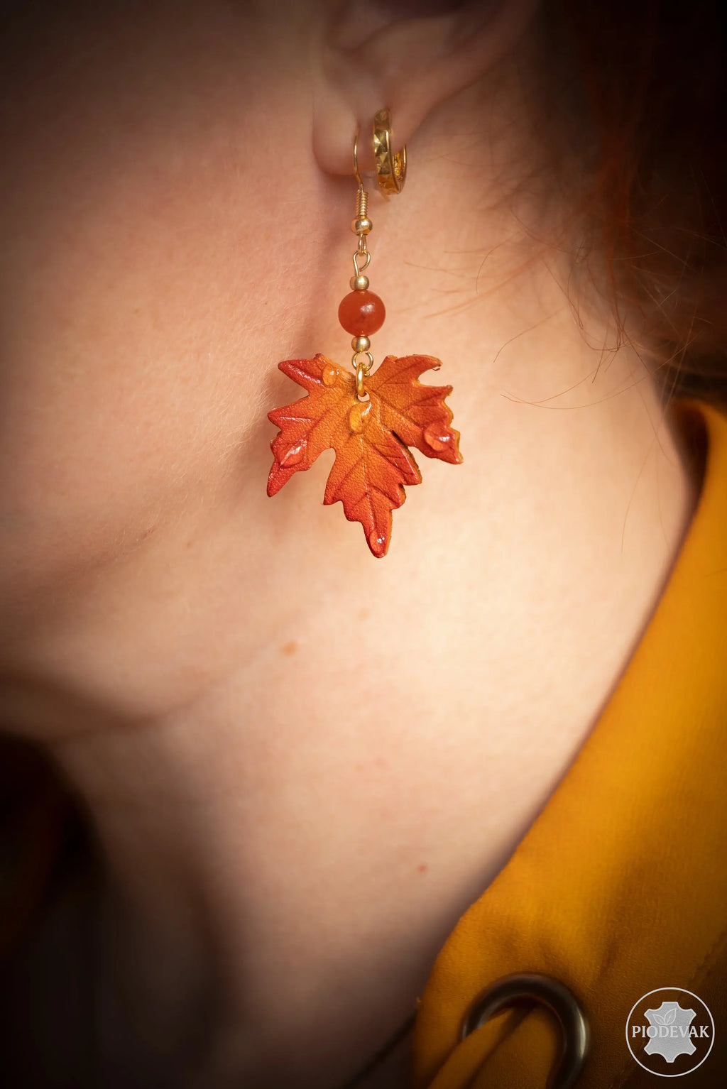 Erable écarlate - Boucles d'oreilles en cuir tannage végétale Piodevak