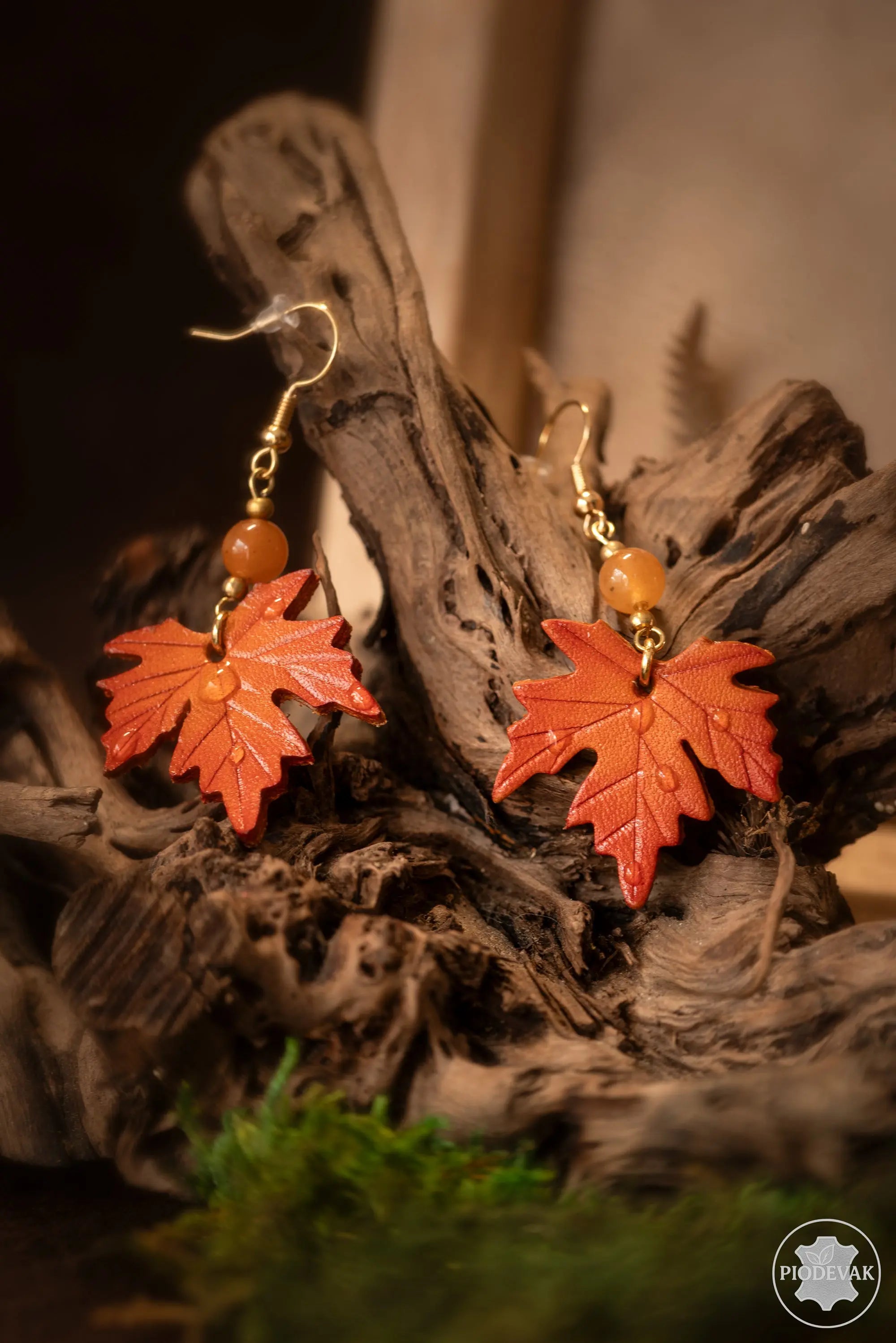 Erable écarlate - Boucles d'oreilles en cuir tannage végétale Piodevak