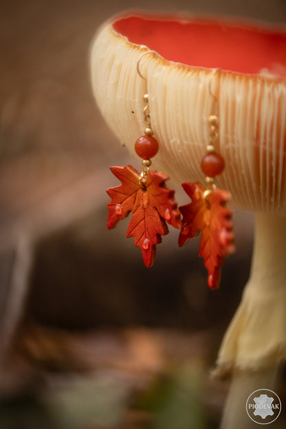 Erable écarlate - Boucles d'oreilles en cuir tannage végétale