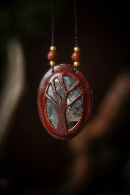 Liraël - collier cuir avec Larvikite