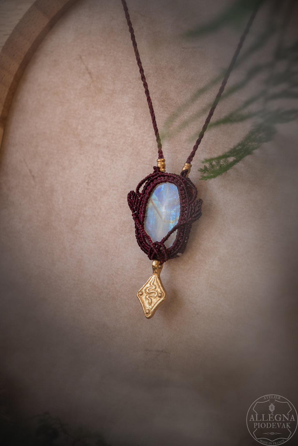 Lunastelle - Collier péristérite