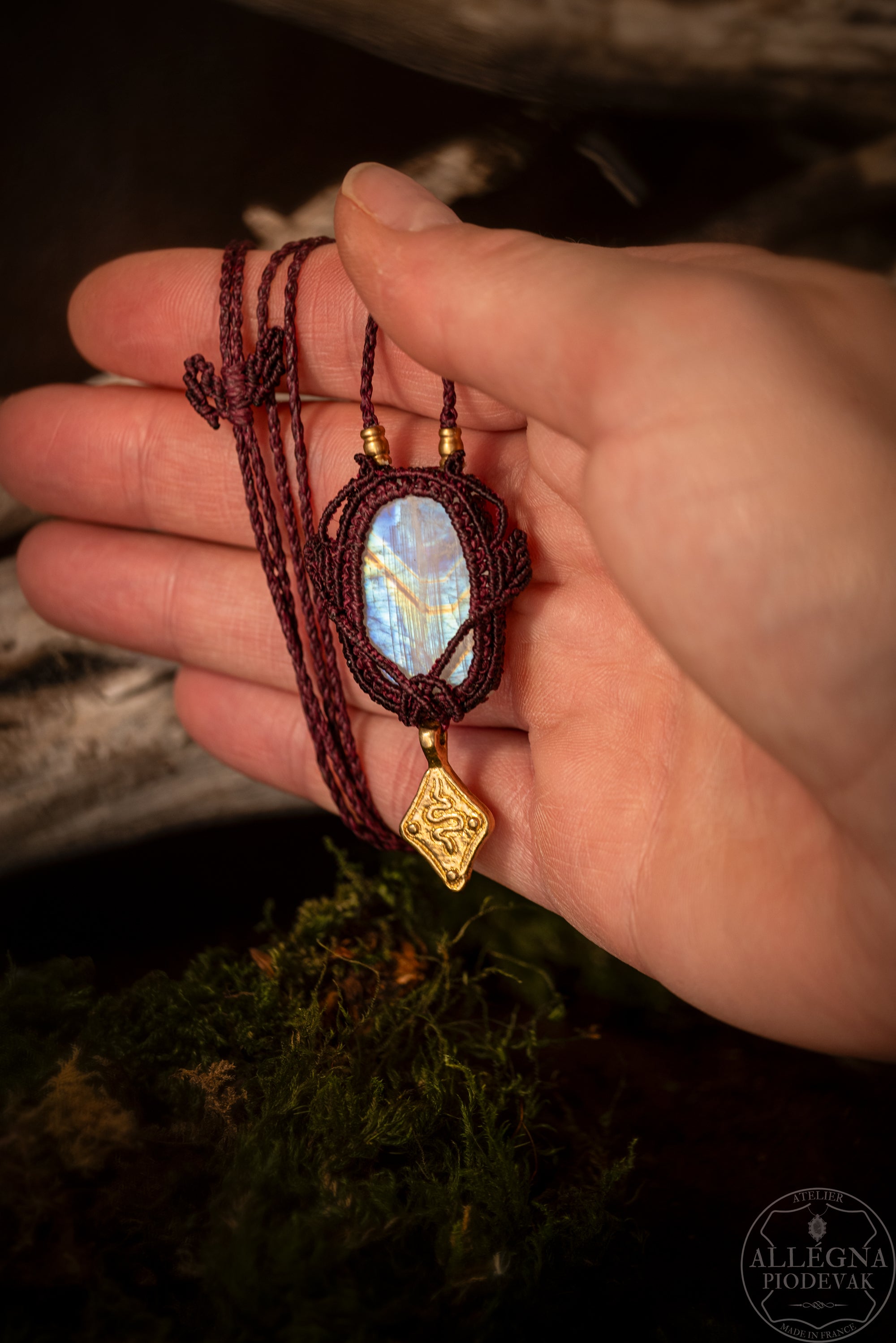 Lunastelle - Collier péristérite