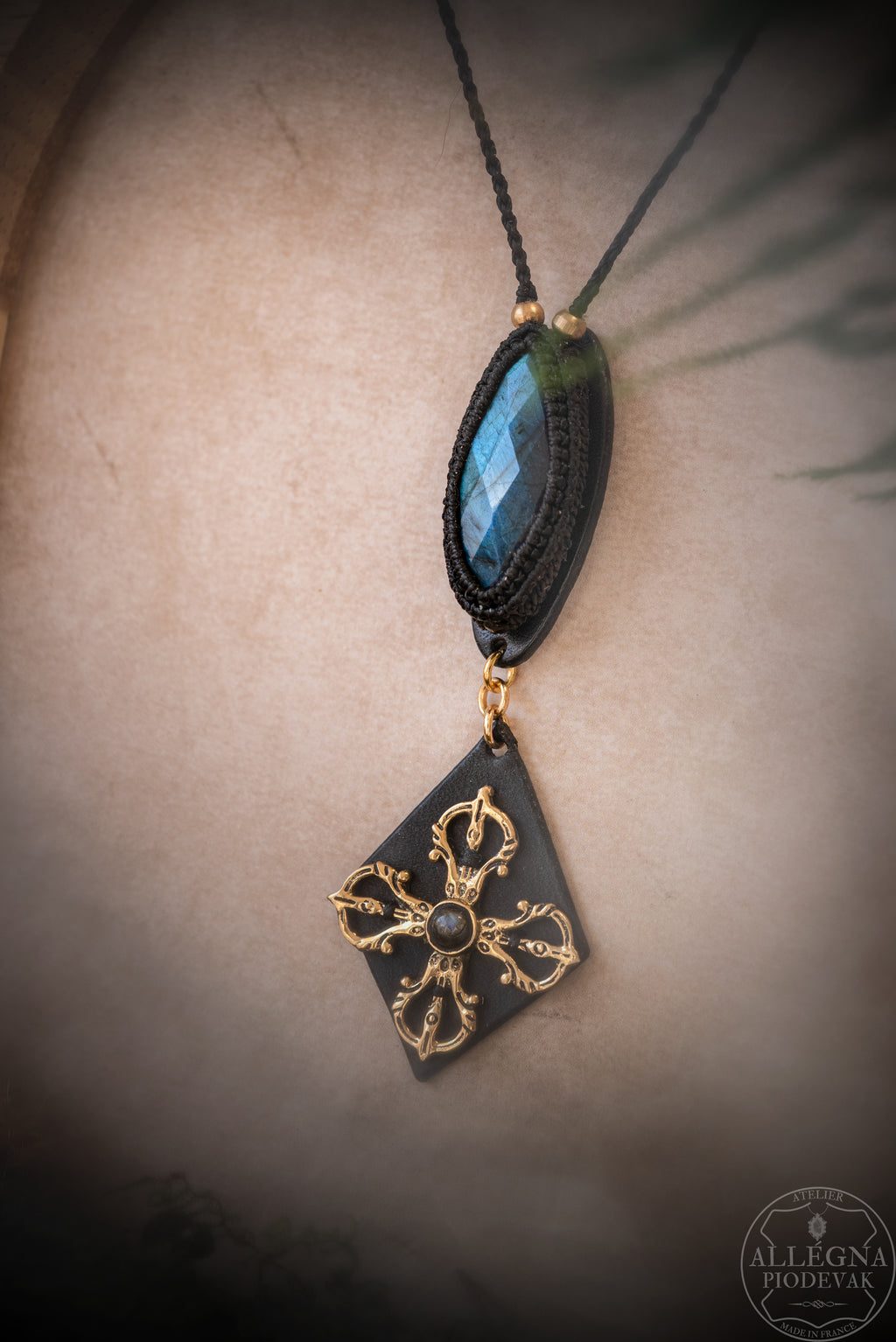 Noctibus - Collier Labradorite facetté et cuir