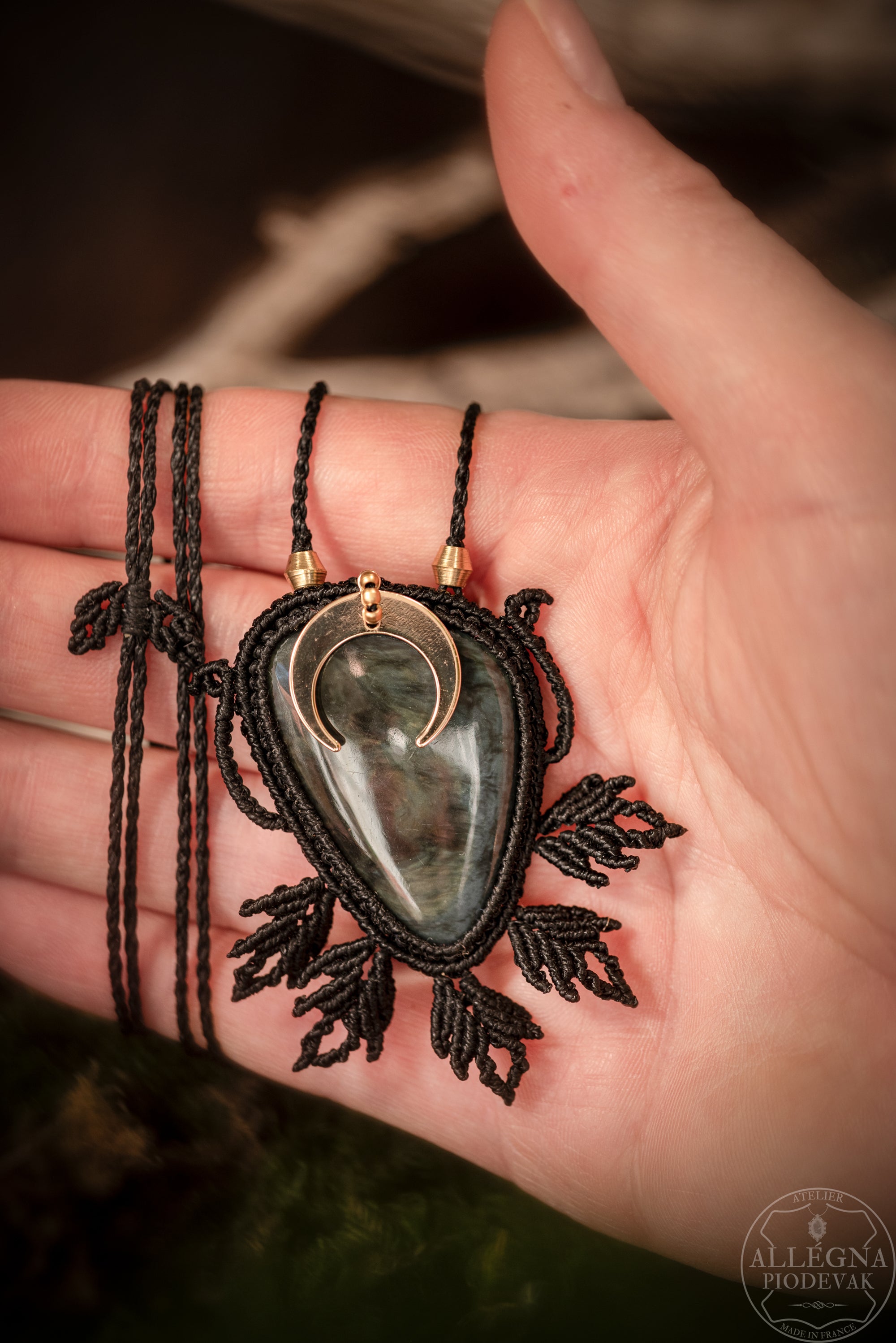 Ophirys - Collier Obsidienne mantohuichol