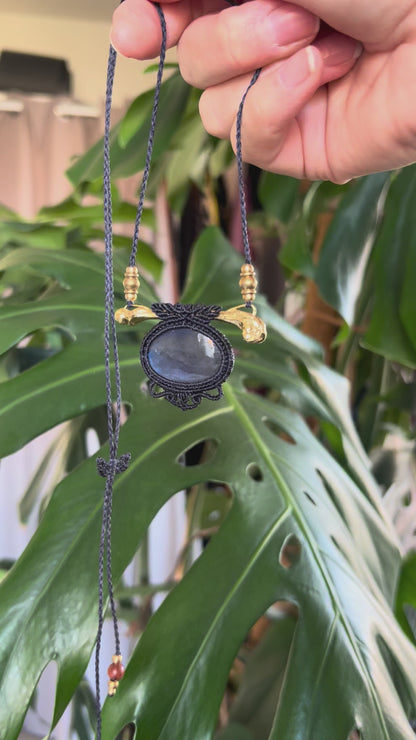 "Labros" Collier micro macramé et labradorite