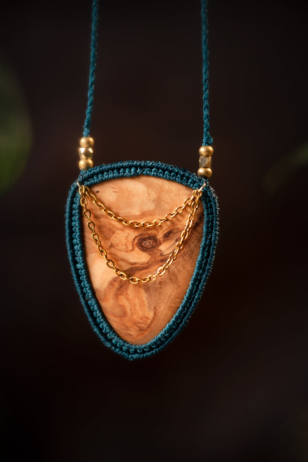 Quercillion - Collier micro macramé en bois d'olivier Allégna Piodevak