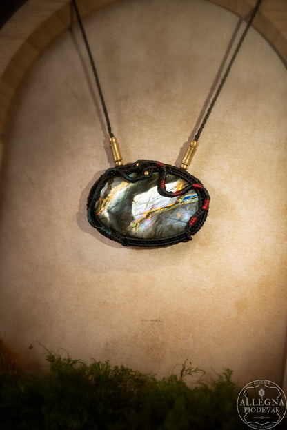 "Serpentare" Collier micro macramé et labradorite