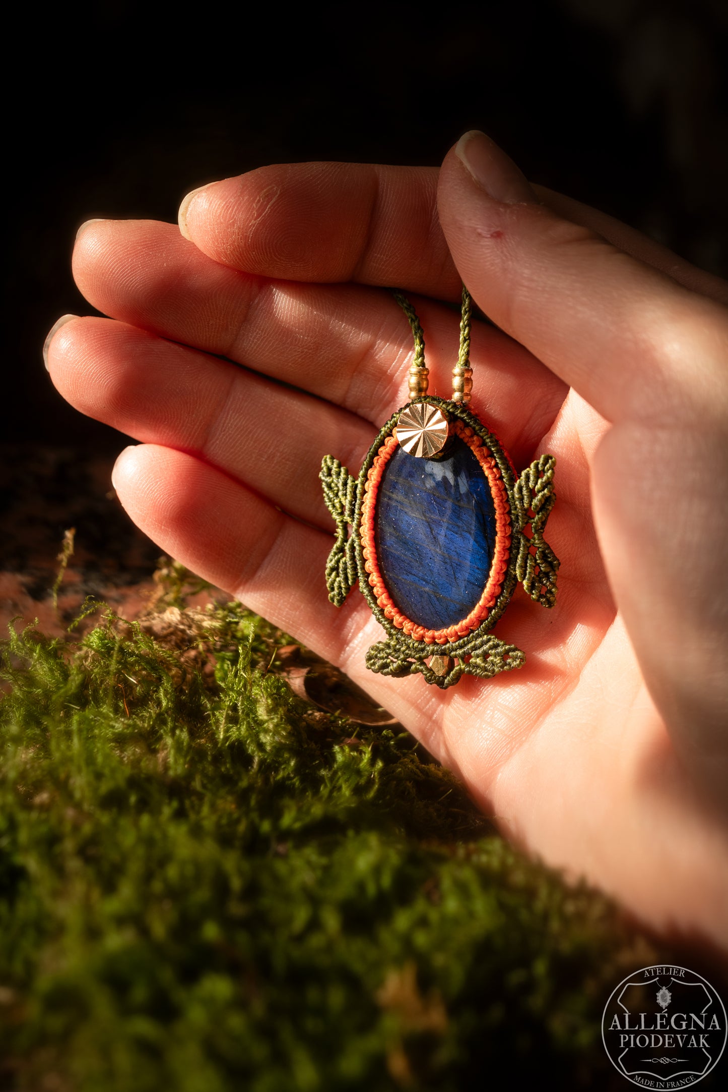 "Soleil automnal" collier micro macramé et labradorite