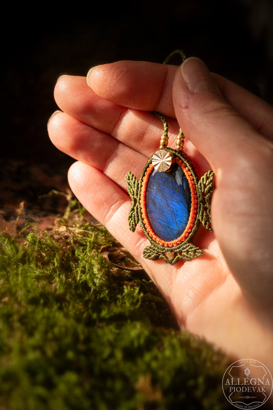 "Soleil automnal" collier micro macramé et labradorite