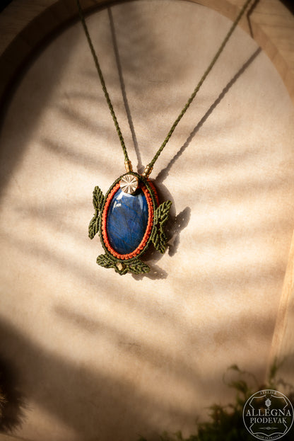 "Soleil automnal" collier micro macramé et labradorite