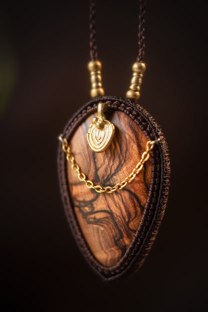 Talorien - Collier micro macramé en bois d'olivier